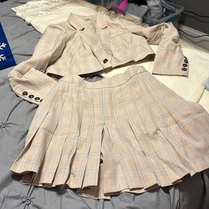 This two piece set gives off “Clueless” vibes.